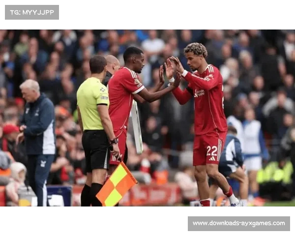 内维尔评论马丁内利推搡事件引发576起投诉