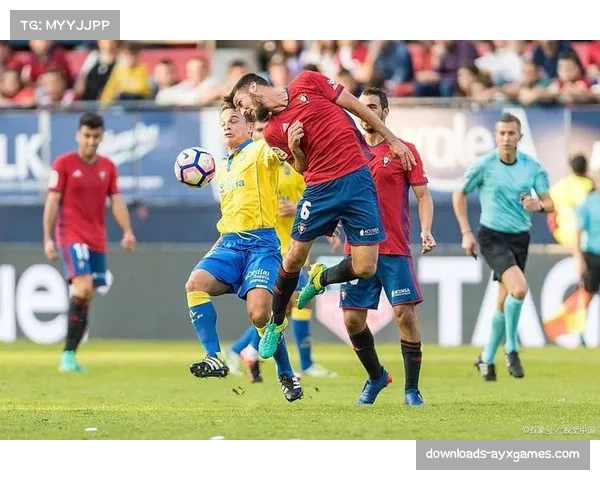 比利亚雷亚尔开场闪电压迫致马竞门将出球失误，莫雷诺断球破门